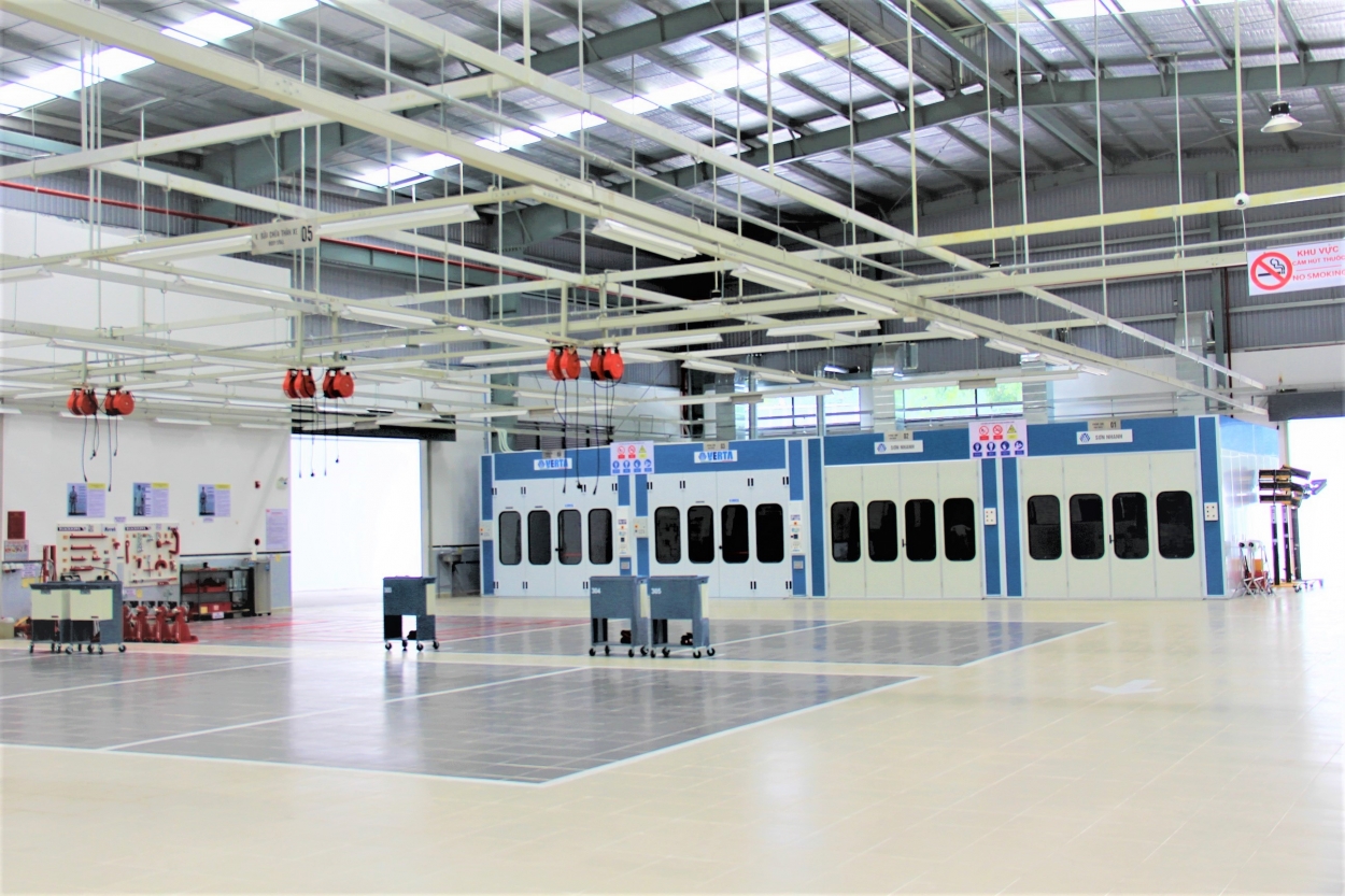 Khu sửa chữa và buồng sơn