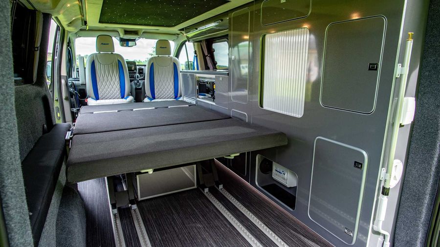 Xe cắm trại từ Ford Transit có giá tới 2,3 tỷ VNĐ
