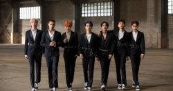Hai nhóm nhạc đa quốc tịch lại khiến fan Kpop quốc tế chao đảo với MV mới toanh