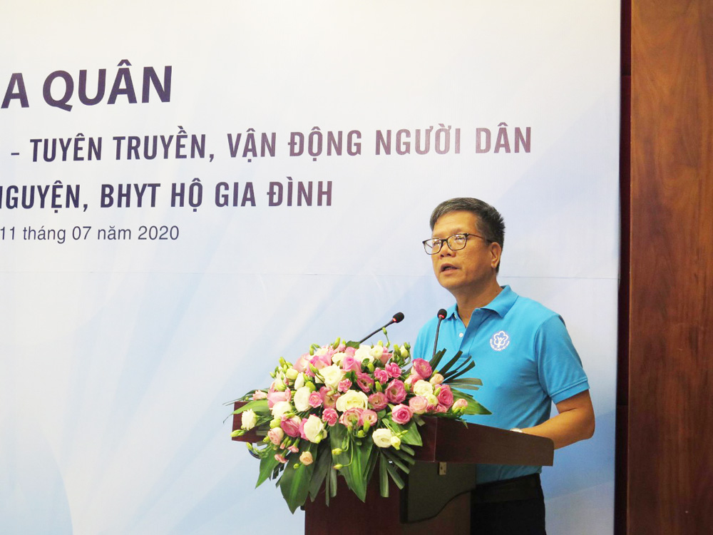 Phó Tổng Giám đốc BHXH Việt Nam Trần Đình Liệu phát biểu tại lễ ra quân