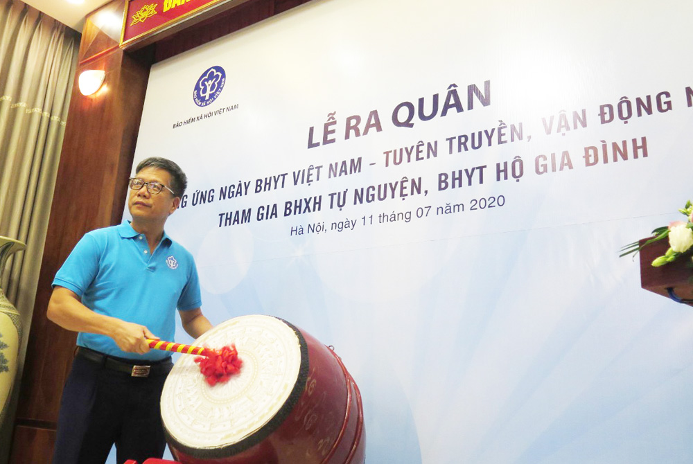 Với chủ đề “Cả nước chung tay thực hiện BHXH, BHYT toàn dân”, Lễ ra quân hướng tới nhóm đối tượng gồm người nông dân, người lao động tại khu vực phi chính thức, đặc biệt là các đối tượng thuộc nhóm trên 10 triệu người chưa tham gia BHYT hộ gia đình