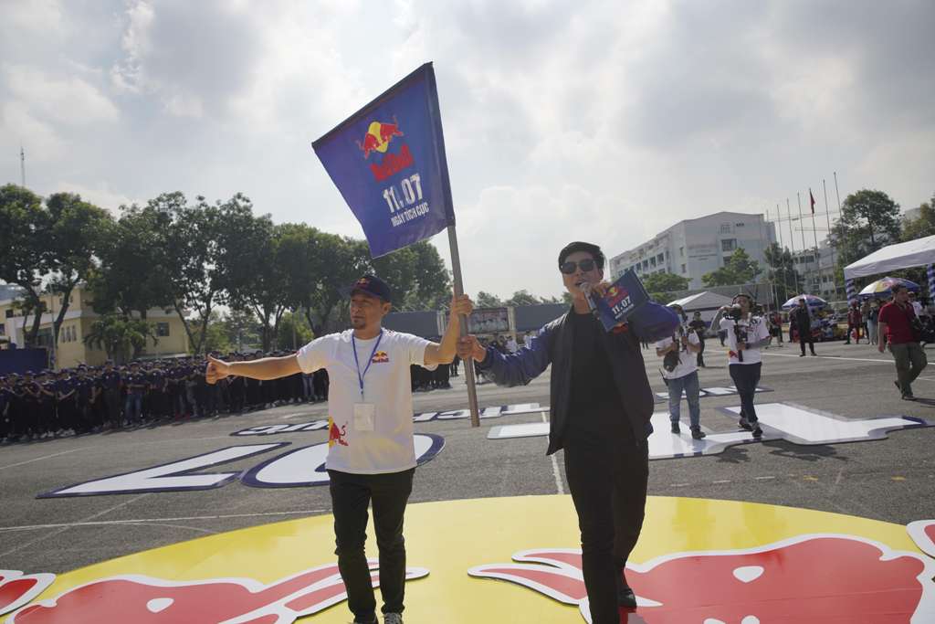 Red Bull khởi xướng Ngày tích cực, xác lập kỷ lục châu Á