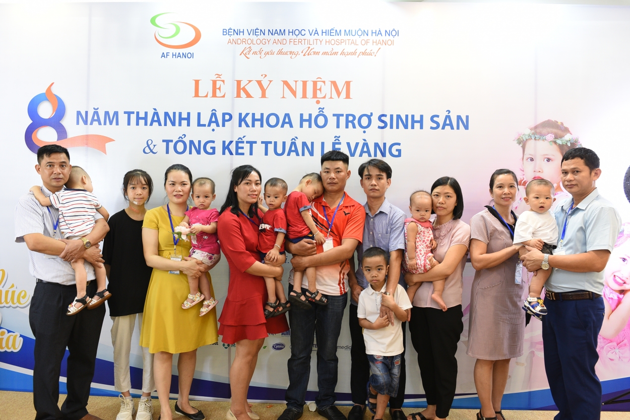 Hàng trăm gia đình hiếm muộn đã đạt được mong ước làm cha mẹ nhờ chương trình hỗ trợ của Bệnh viện Nam học và Hiếm muộn Hà Nội.