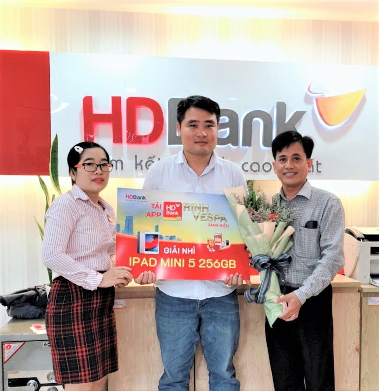 64 khách hàng HDBank may mắn nhận giải “Tải App HDBank – Rinh Vespa sành điệu”