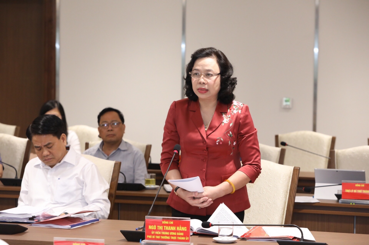 Phó Bí thư Thường trực Thành ủy Ngô Thị Thanh Hằng phát biểu tại buổi làm việc