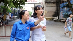 Chùm ảnh thí sinh đã làm thủ tục dự thi vào lớp 10 ở Hà Nội