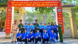 Thanh niên Ứng Hoà tiếp sức học trò thi vào lớp 10