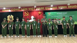 Các bạn nhỏ 