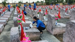 Tuổi trẻ quận Long Biên tri ân các anh hùng, liệt sĩ