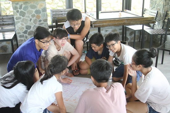 Học sinh trung học của Hà Nội học tôn trọng sự khác biệt tại Trại hè Trẻ em sáng tạo 2017