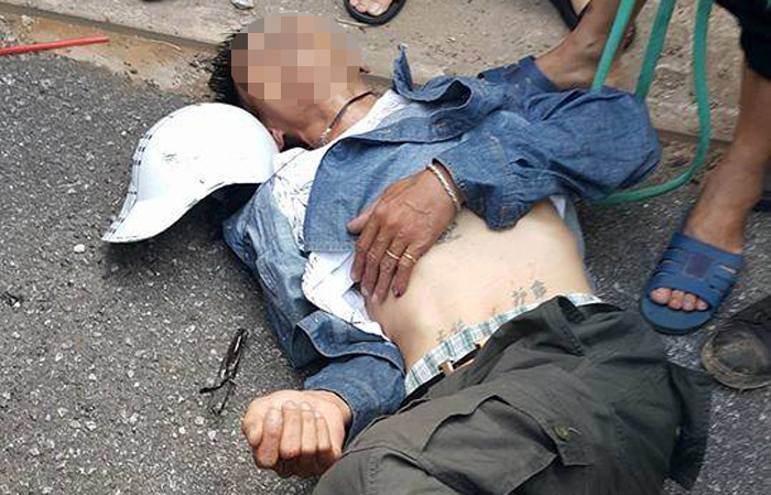 Hà Nội: Nghi phạm cướp giật bị người dân vây đánh giữa phố