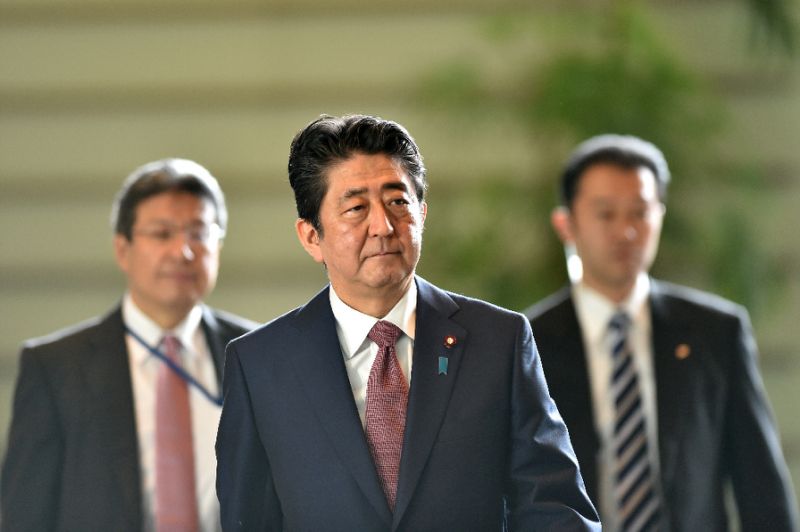 Thủ tướng Shinzo Abe cải tổ nội các