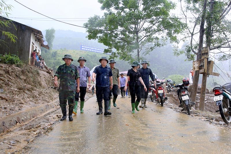 PTT Trịnh Đình Dũng: Khẩn trương tìm kiếm những người mất tích do lũ quét tại Yên Bái