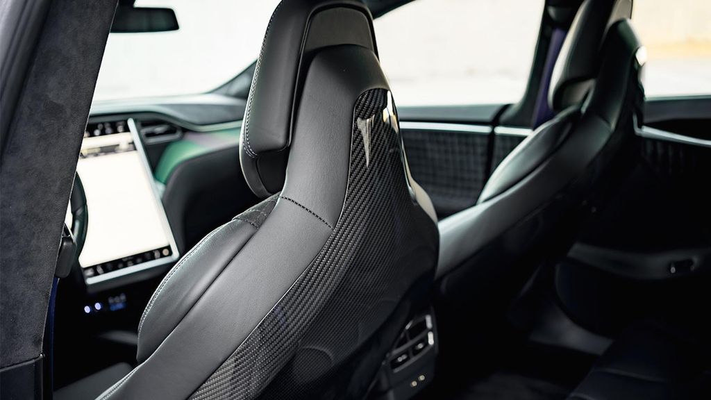 T Sportline tung loạt tùy chọn nội thất bọc da thật cho Tesla Model S và Model X