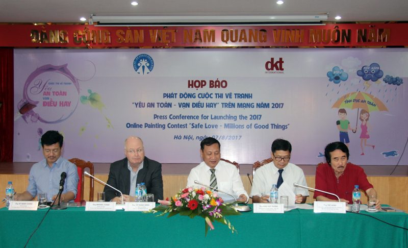 Phát động cuộc thi “Yêu an toàn - Vạn điều hay” trên mạng năm 2017