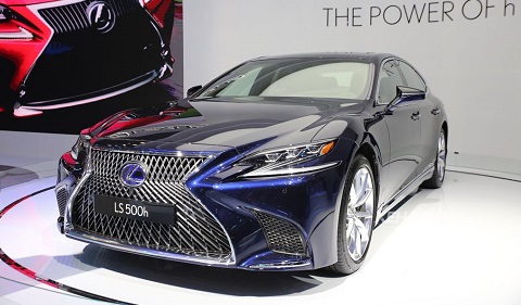 [ĐÁNH GIÁ XE] Lexus LS500h - Ngôi sao sáng nhất triển lãm Ô tô Việt Nam 2017
