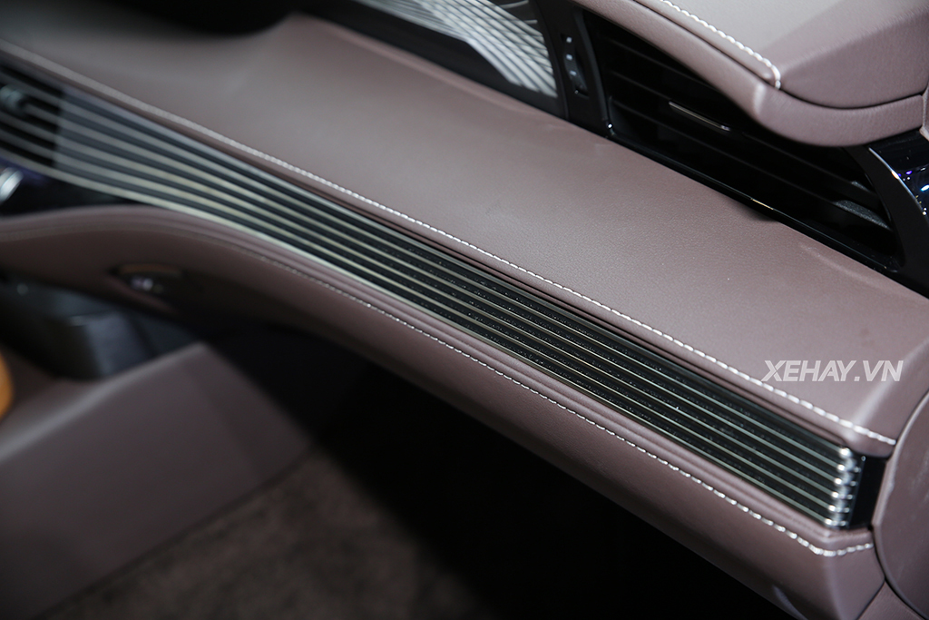 [ĐÁNH GIÁ XE] Lexus LS500h - Ngôi sao sáng nhất triển lãm Ô tô Việt Nam 2017