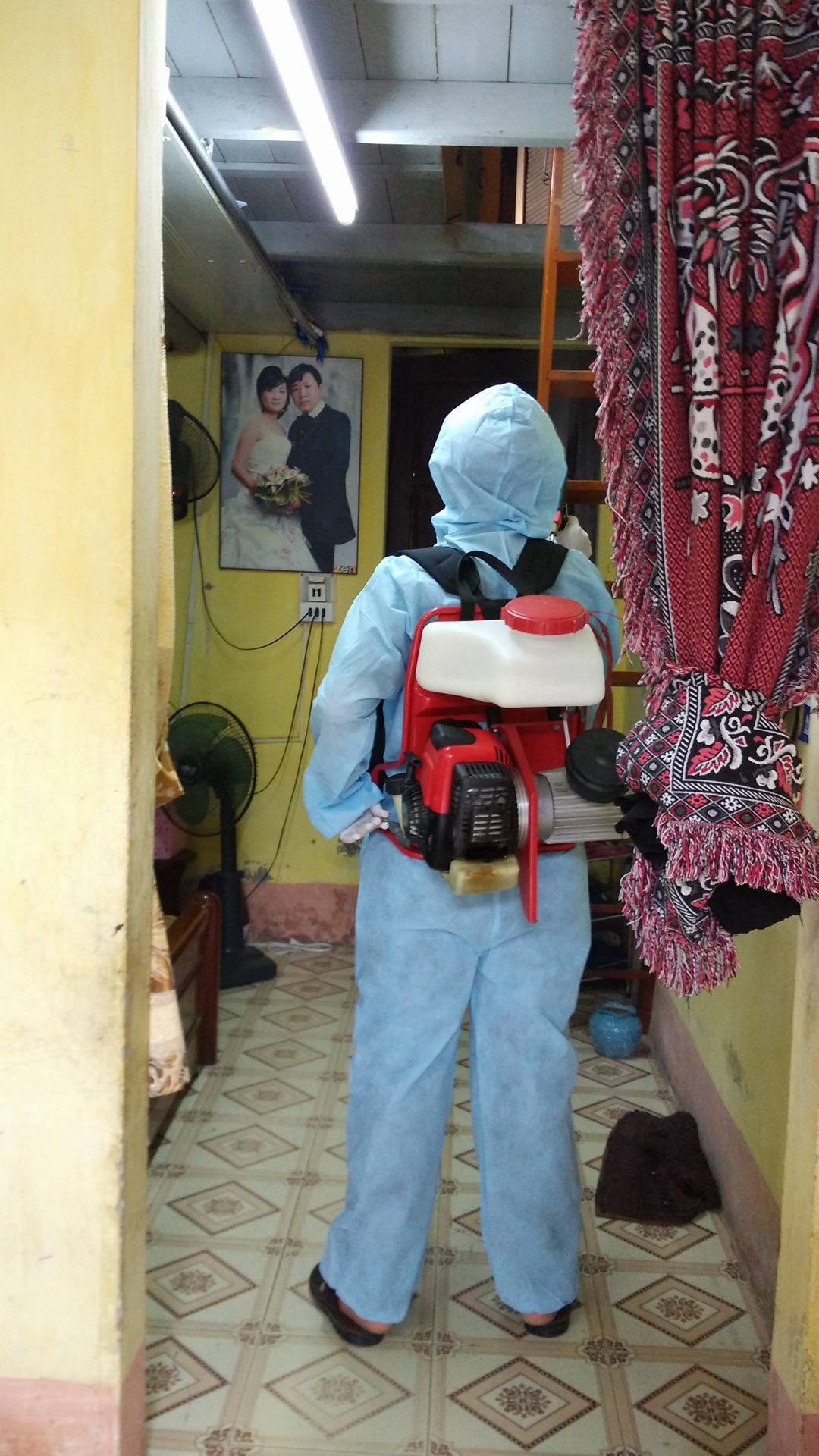 Dịch sốt xuất huyết hoành hành tại Hà Nội: Nơi quyết liệt - chốn thờ ơ