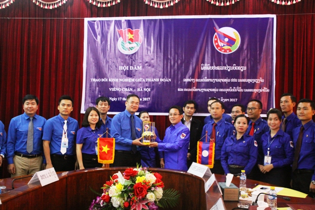 Hội đàm giữa Thành đoàn Hà Nội và Viêng Chăn