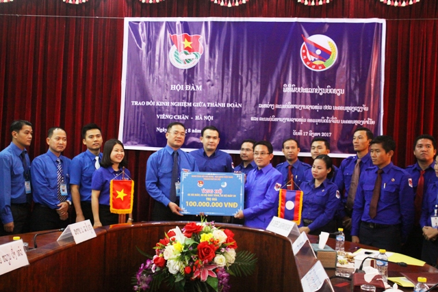 Hội đàm giữa Thành đoàn Hà Nội và Viêng Chăn