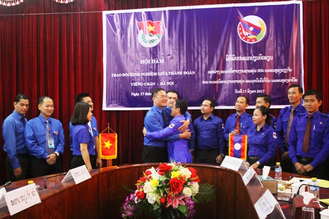 Hội đàm giữa Thành đoàn Hà Nội và Viêng Chăn