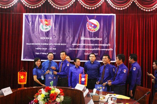 Hội đàm giữa Thành đoàn Hà Nội và Viêng Chăn