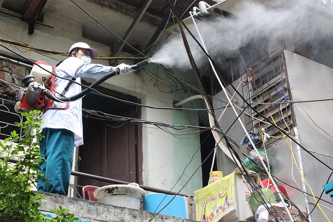 Phòng, chống dịch sốt xuất huyết tại Hà Nội: Ý thức người dân được cải thiện