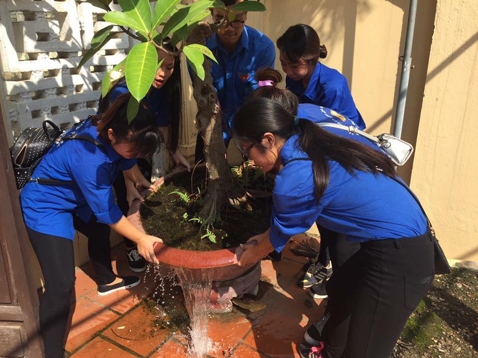 700 đoàn viên Quận đoàn Ba Đình ra quân vệ sinh môi trường, phòng chống dịch SXH