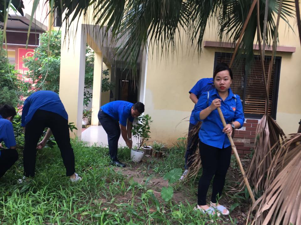 700 đoàn viên Quận đoàn Ba Đình ra quân vệ sinh môi trường, phòng chống dịch SXH
