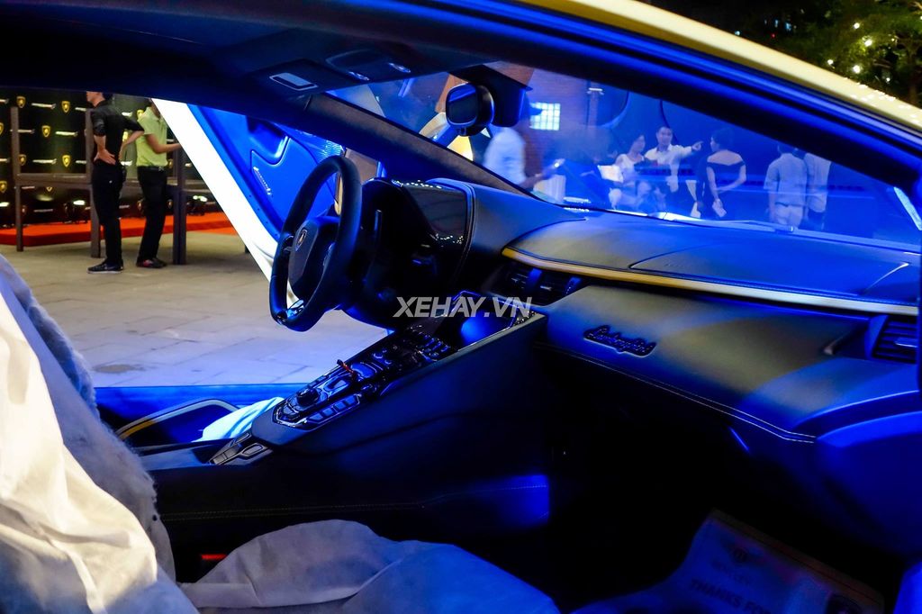 Lamborghini Aventador S đầu tiên tại Việt Nam đã chính thức về 