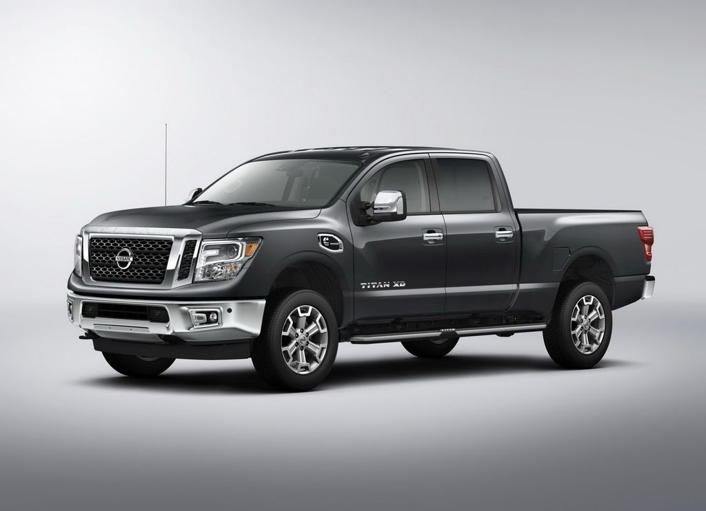 Nissan mang Titan và Titan XD cùng một chiếc Datsun 1960 tới Triển lãm xe bán tải