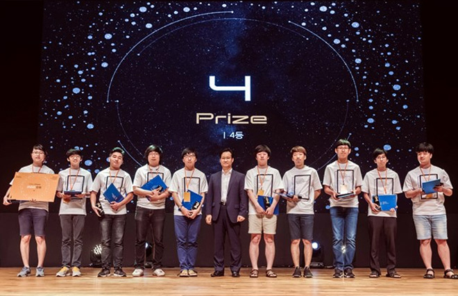 4 sinh viên Việt đoạt giải trong cuộc thi lập trình quốc tế Samsung
