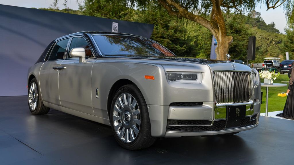 Rolls-Royce Phantom 2018 làm lu mờ toàn bộ những ngôi sao khác tại Pebble Beach