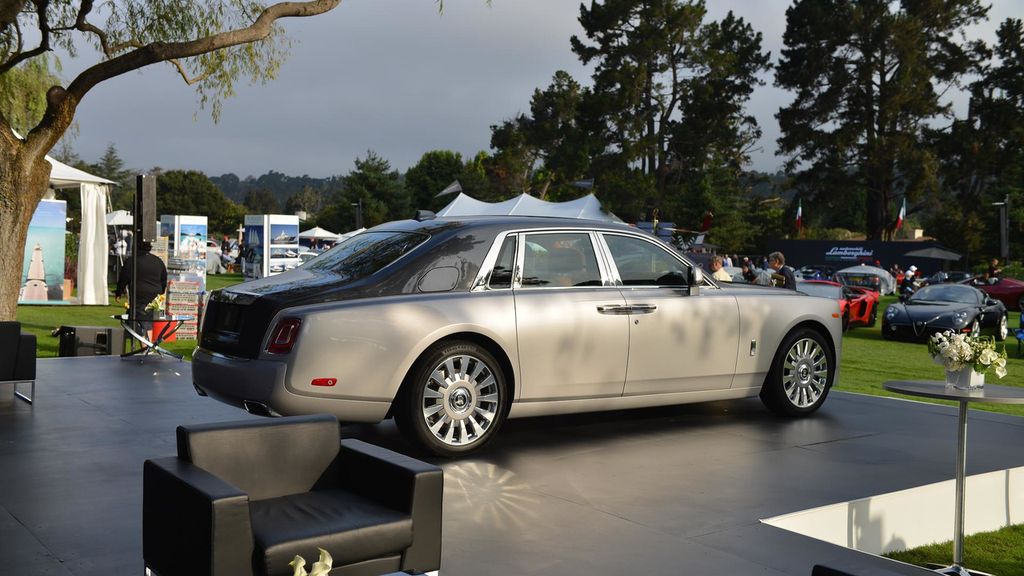 Rolls-Royce Phantom 2018 làm lu mờ toàn bộ những ngôi sao khác tại Pebble Beach