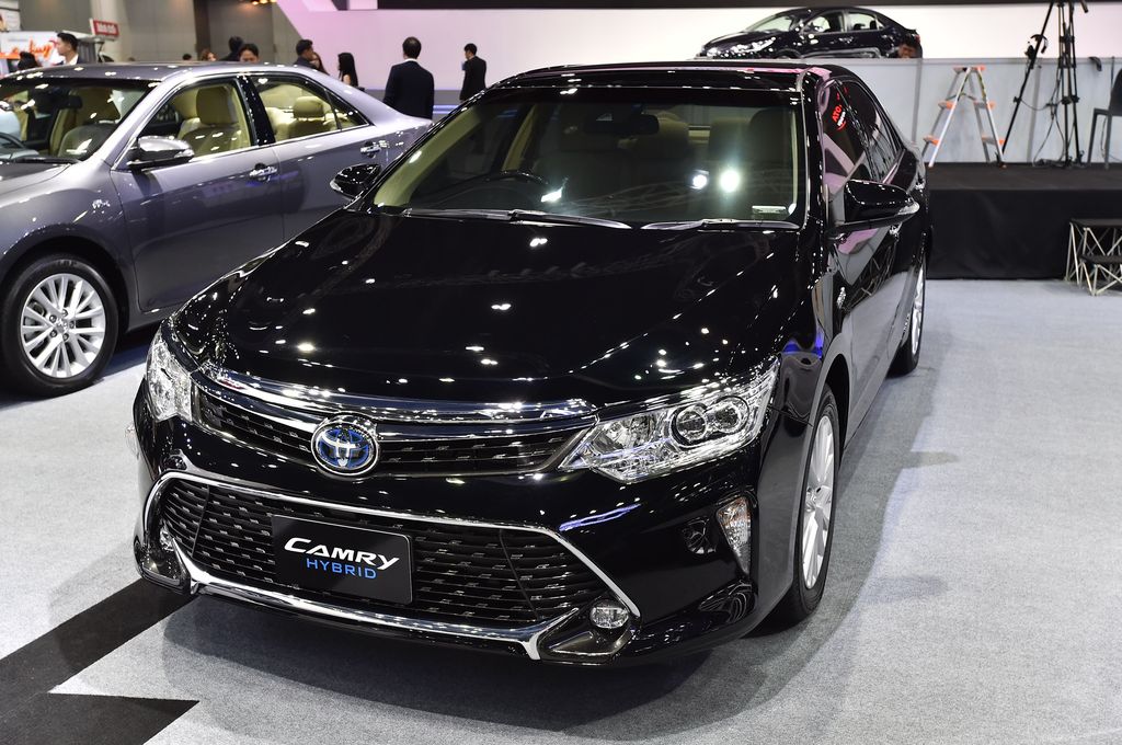 Toyota giới thiệu phiên bản nâng cấp Camry 2017 tại Thái Lan