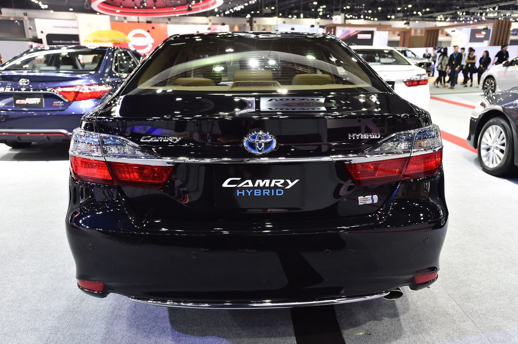 Toyota giới thiệu phiên bản nâng cấp Camry 2017 tại Thái Lan