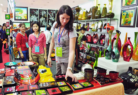 Hơn 250 doanh nghiệp tham gia Hội chợ quốc tế Quà tặng hàng thủ công mỹ nghệ Hà Nội