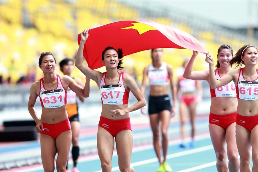 Đội chạy 400m tiếp sức nữ giành HCV, phá kỷ lục SEA Games