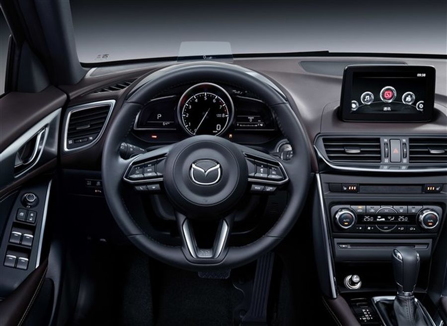Crossover cỡ nhỏ Mazda CX-4 2018 ra mắt tại Trung Quốc, giá từ 480 triệu VNĐ