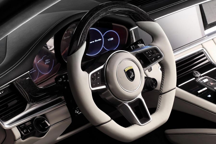 TopCar tung gói độ nội thất cực ngầu cho Porsche Panamera hoàn toàn mới