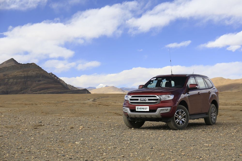 Ford Everest thách thức gian nan, chinh phục 