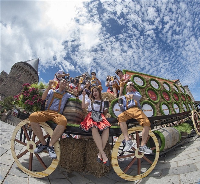 Đến Sun World Ba Na Hills, tham dự lễ hội “Oktoberfest phiên bản Việt” cực chất