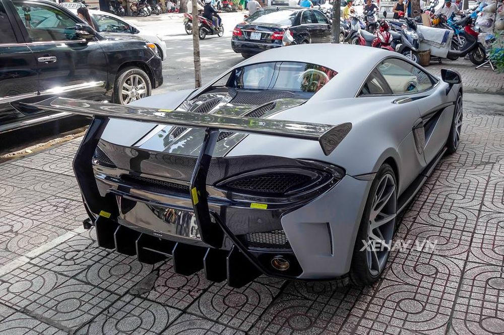 Chiêm ngưỡng McLaren 570S độ Vorsteiner độc nhất Việt Nam