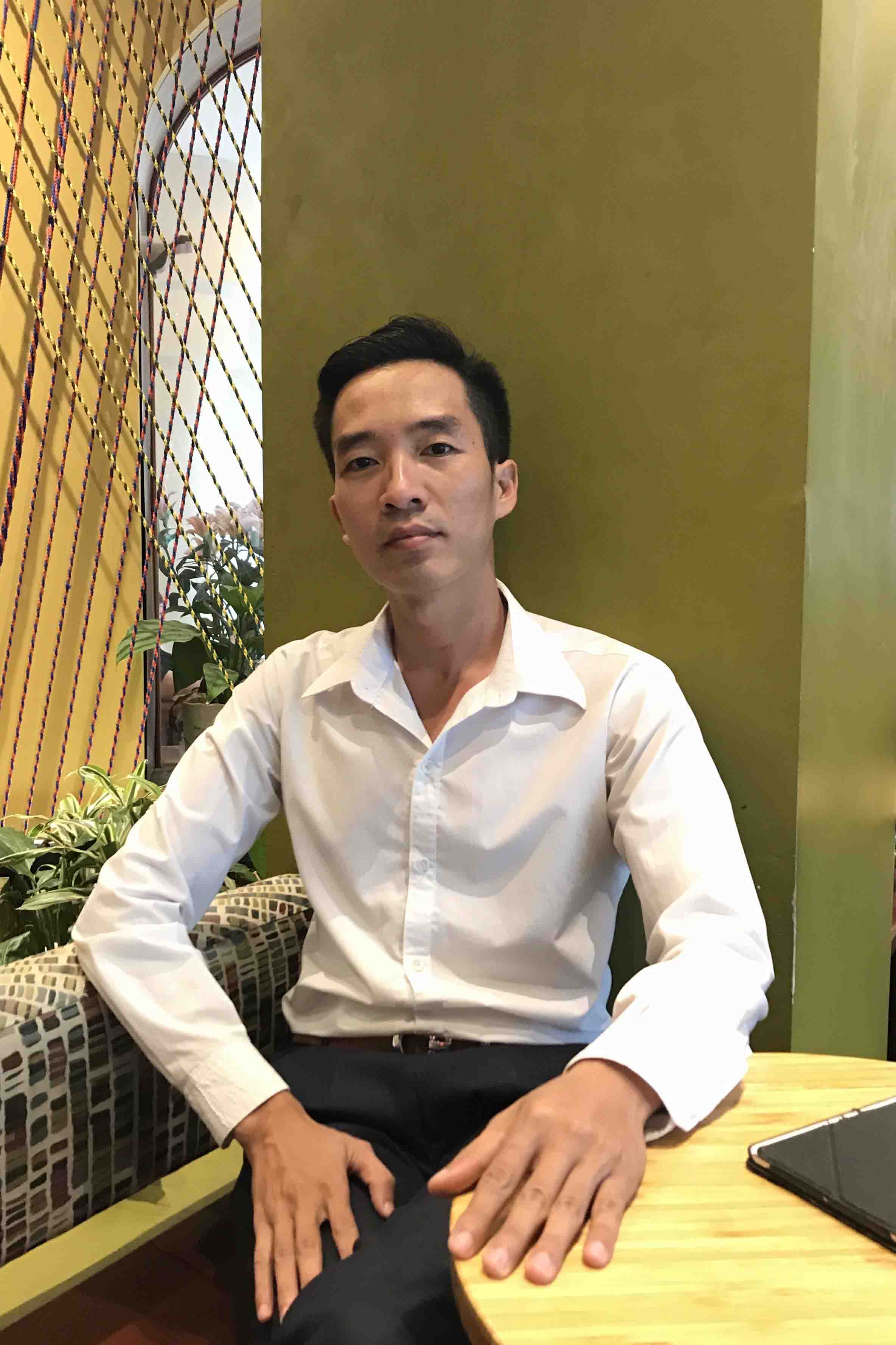 Khởi nghiệp với ý tưởng xây dựng ứng dụng danh thiếp số điện tử