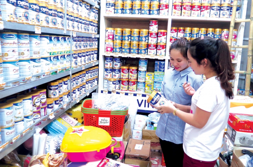 Sữa rục rịch tăng giá, bà nội trợ lo lắng