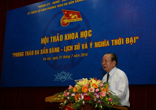 Nguyên Bí thư Thành đoàn Hà Nội Vũ Hữu Loan chia sẻ tại hội thảo khoa học “Phong trào Ba sẵn sàng – Lịch sử và ý nghĩa thời đại” (Ảnh: Vương Đức)