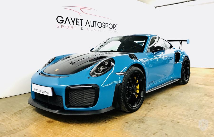 Chiêm ngưỡng Porsche 911 GT2 RS Miami Blue đặc biệt có giá 10 tỷ VNĐ