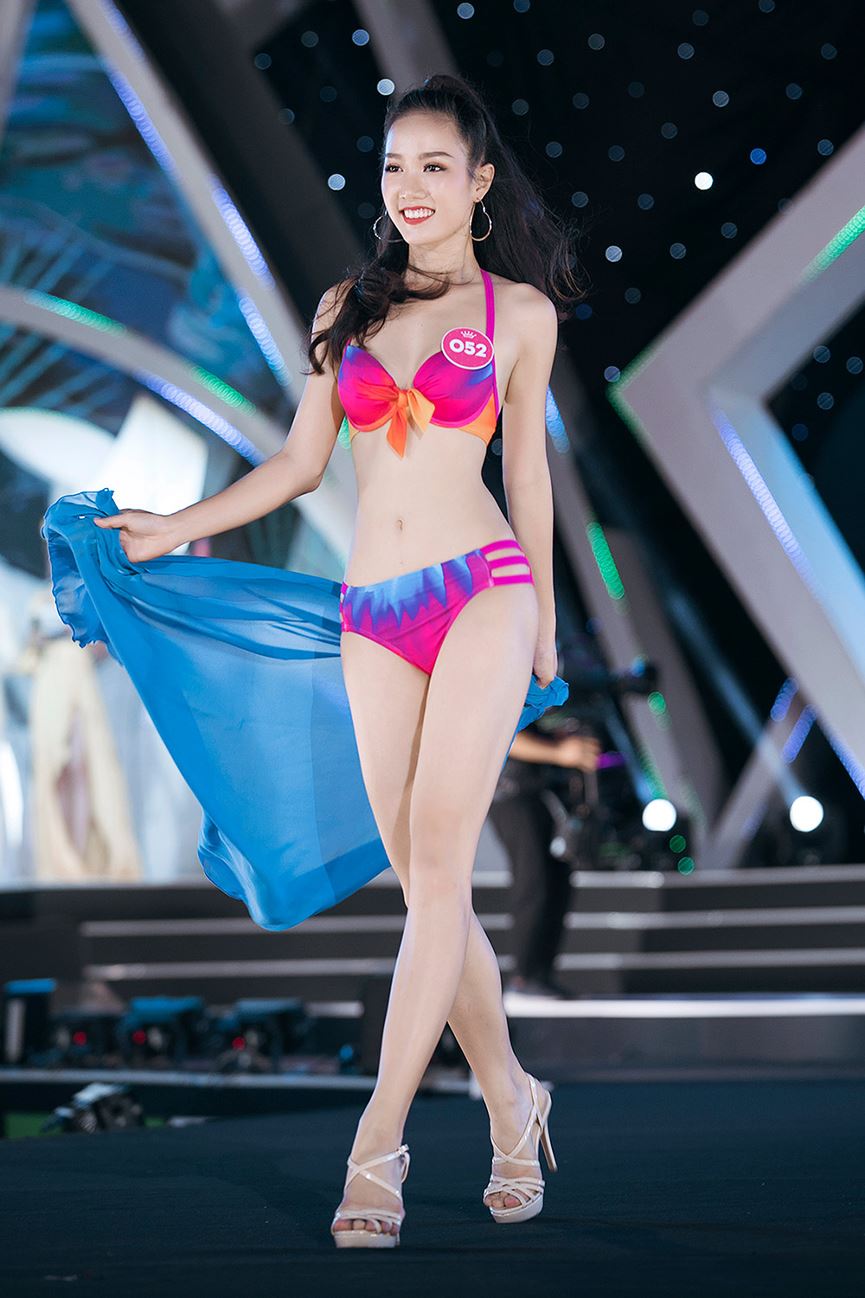 Thí sinh Nguyễn Thị Hồng Tuyết sở hữu vòng eo nhỏ nhất: 55cm.