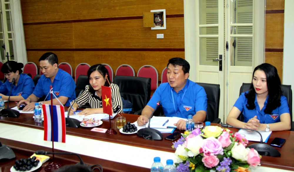 Đồng chí Nguyễn Khánh Bình, Ủy viên Ban chấp hành Trung ương Đoàn, Phó Bí thư Thường trực Thành đoàn, Chủ tịch Hội đồng Đội thành phố Hà Nội phát biểu tại chương trình