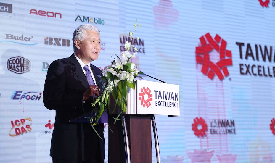 Ông R. C. Shih, Trưởng đại diện Văn phòng Kinh tế và Văn hóa Đài Bắc tại Việt Nam phát biểu tại sự kiện